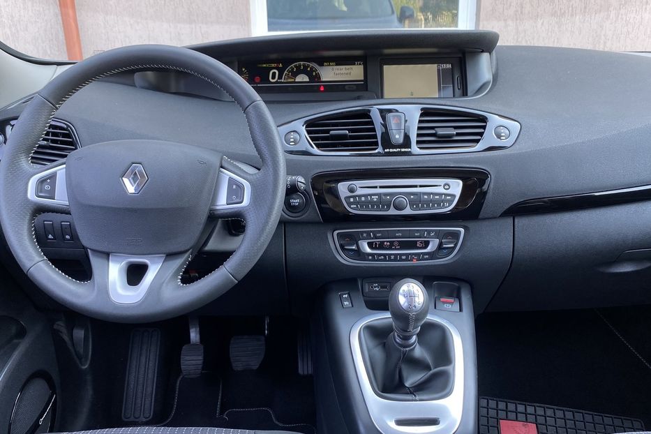 Продам Renault Scenic 2011 года в Луцке