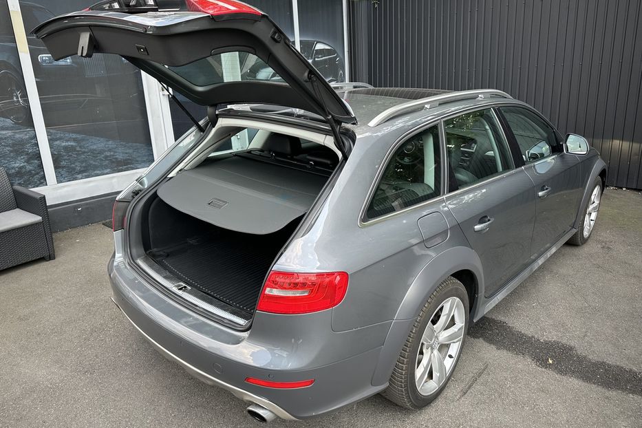 Продам Audi A4 Allroad Quattro 2012 года в Киеве