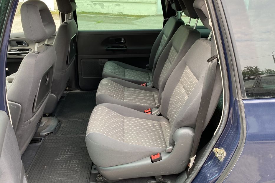 Продам Seat Alhambra 2004 года в Луцке