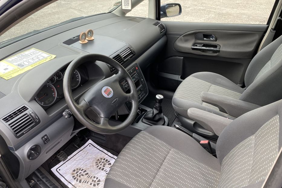 Продам Seat Alhambra 2004 года в Луцке