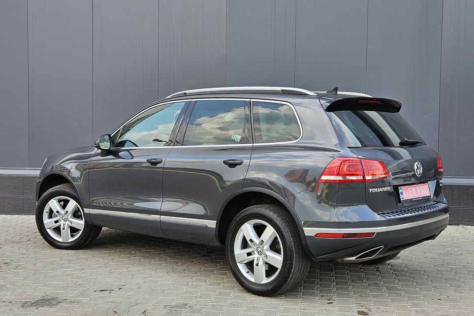 Продам Volkswagen Touareg 2015 года в Киеве