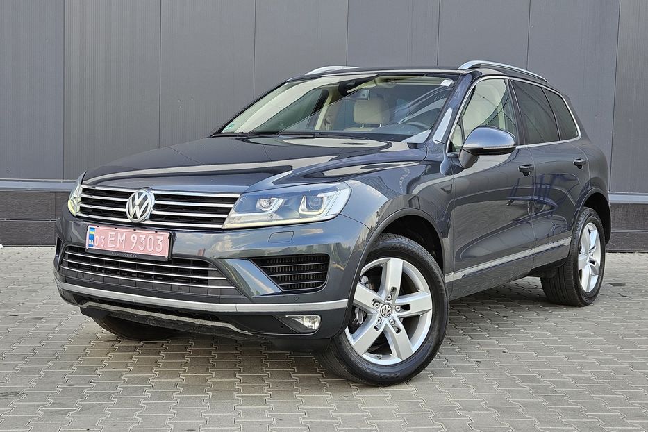 Продам Volkswagen Touareg 2015 года в Киеве