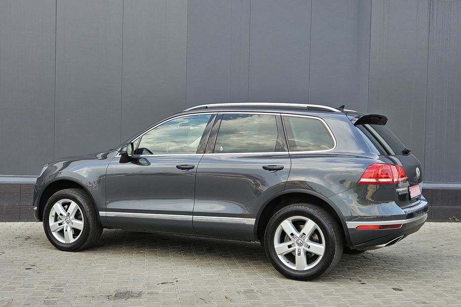 Продам Volkswagen Touareg 2015 года в Киеве