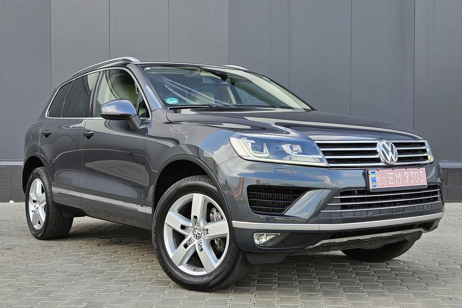 Продам Volkswagen Touareg 2015 года в Киеве