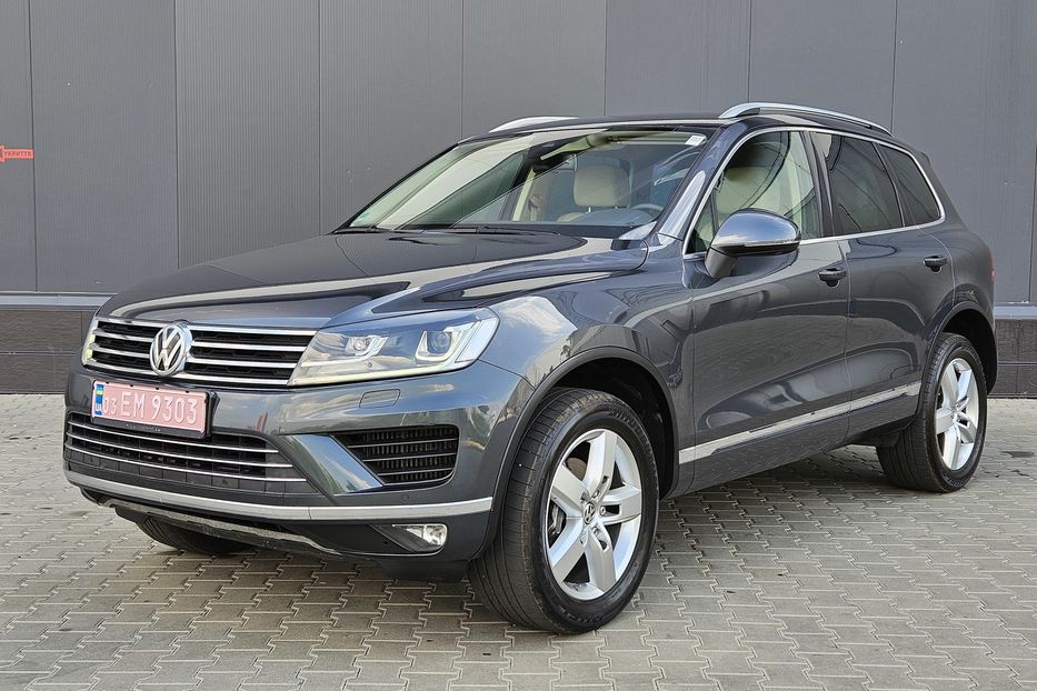 Продам Volkswagen Touareg 2015 года в Киеве