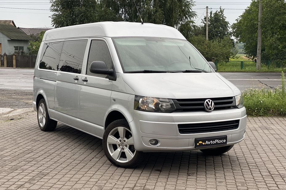 Продам Volkswagen T5 (Transporter) пасс. 2015 года в Луцке