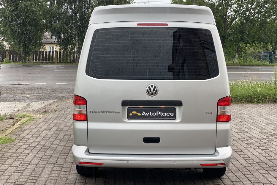 Продам Volkswagen T5 (Transporter) пасс. 2015 года в Луцке