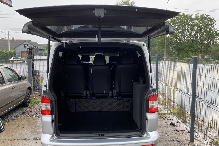 Продам Volkswagen T5 (Transporter) пасс. 2015 года в Луцке