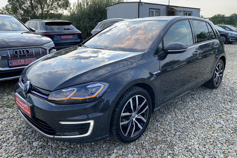 Продам Volkswagen e-Golf ТепловийDynaudioFullLEDКруїз 2019 года в Львове