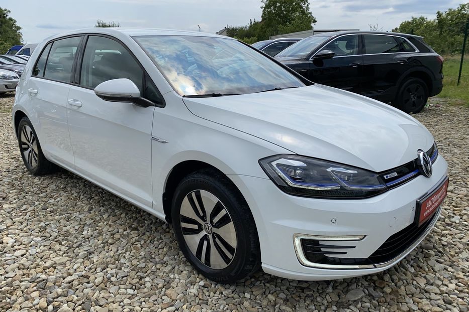 Продам Volkswagen e-Golf 35.8 kWh Комплект коліс 2020 года в Львове