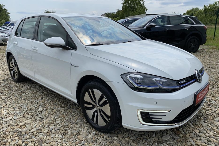 Продам Volkswagen e-Golf 35.8 kWh Комплект коліс 2020 года в Львове