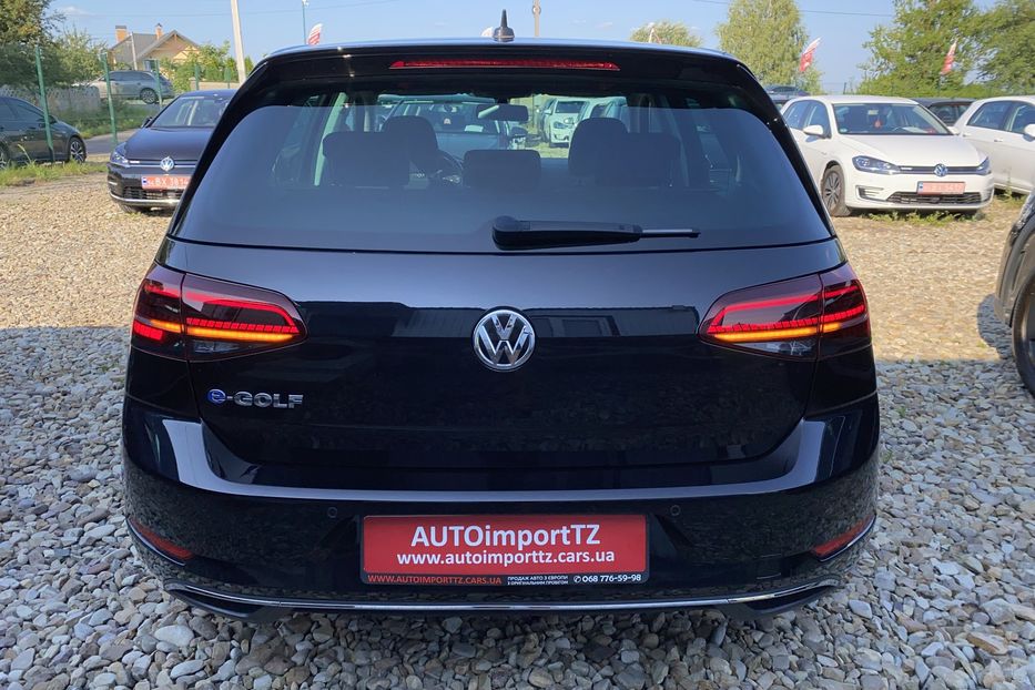 Продам Volkswagen e-Golf FullLED Dynaudio МадридR17 ССS 2020 года в Львове