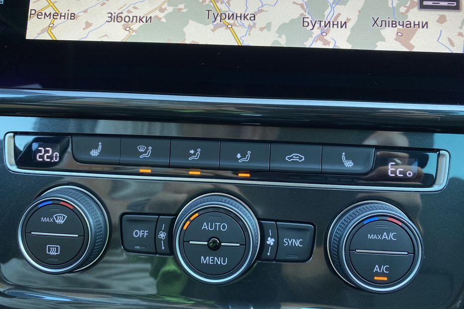 Продам Volkswagen e-Golf FullLED Dynaudio МадридR17 ССS 2020 года в Львове