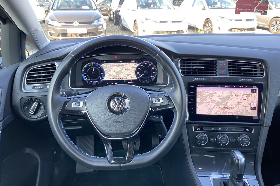 Продам Volkswagen e-Golf Тепловий,LED ПАНЕЛЬ,Камера 2020 года в Львове