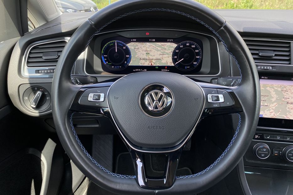 Продам Volkswagen e-Golf БезключовийАмбіентпідсвіткаCCS 2020 года в Львове