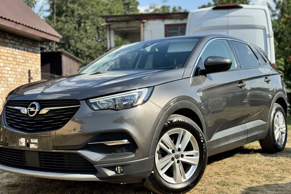 Продам Opel Crossland X GRANDLAND X 2019 года в г. Умань, Черкасская область