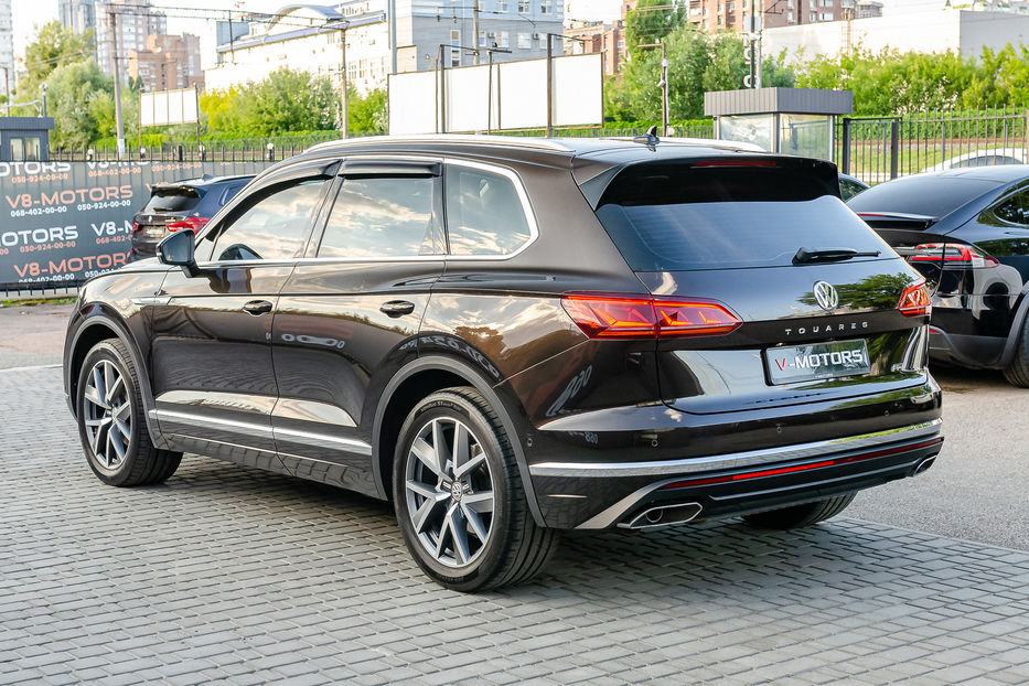 Продам Volkswagen Touareg 3.0TDI  2018 года в Киеве