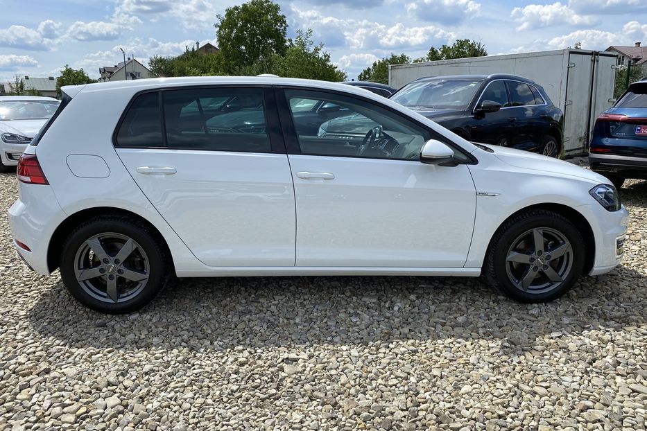 Продам Volkswagen e-Golf Тепловий,FULL LED,Круїз,Колеса 2020 года в Львове