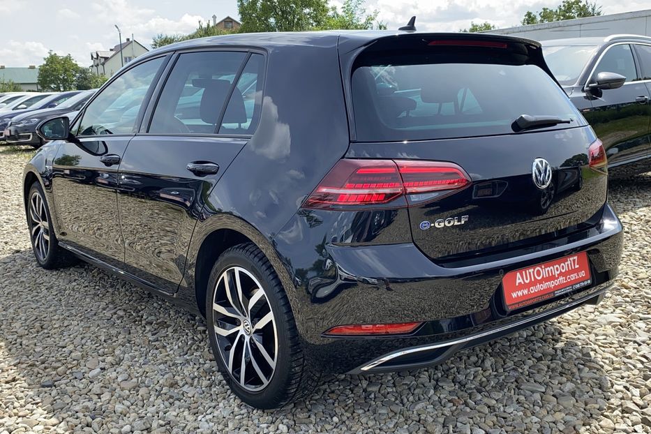 Продам Volkswagen e-Golf Full LED,Круїз,Безключов,Шкіра 2019 года в Львове