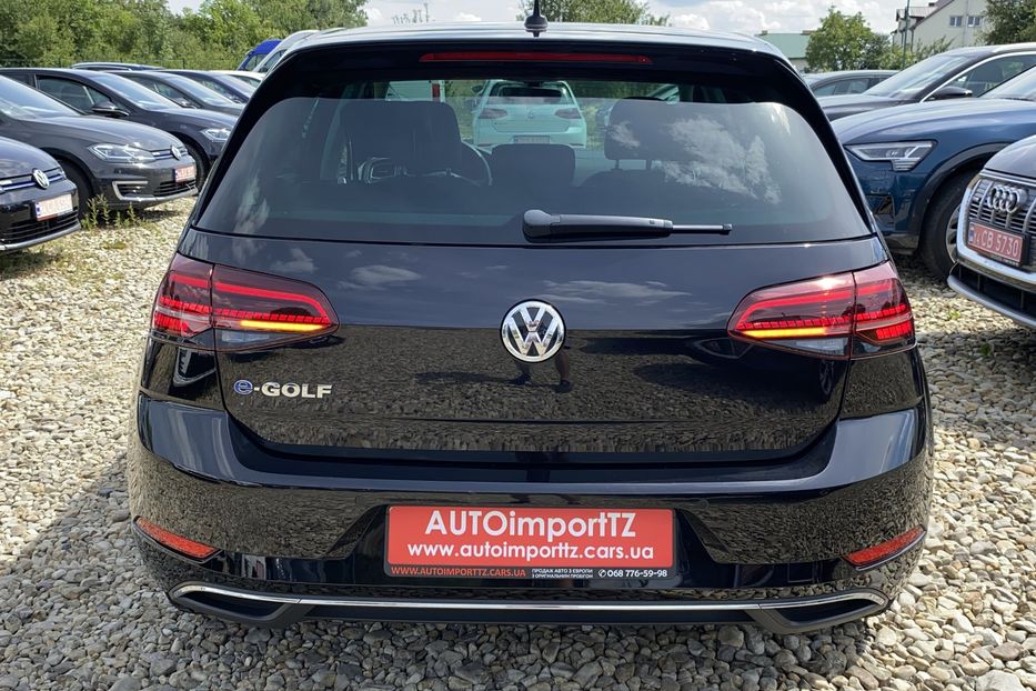 Продам Volkswagen e-Golf Full LED,Круїз,Безключов,Шкіра 2019 года в Львове