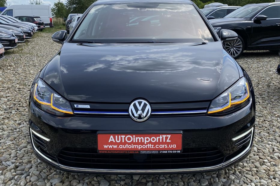 Продам Volkswagen e-Golf Full LED,Круїз,Безключов,Шкіра 2019 года в Львове