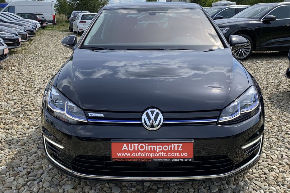 Продам Volkswagen e-Golf Full LED,Круїз,Безключов,Шкіра 2019 года в Львове