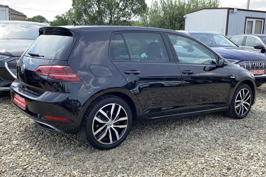 Продам Volkswagen e-Golf Full LED,Круїз,Безключов,Шкіра 2019 года в Львове