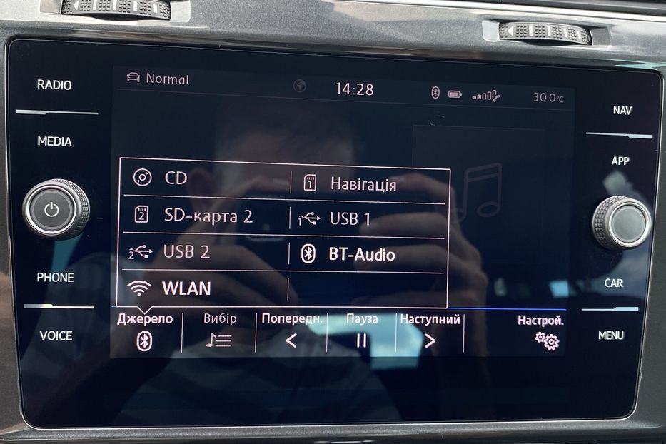 Продам Volkswagen e-Golf Full LED,Круїз,Безключов,Шкіра 2019 года в Львове