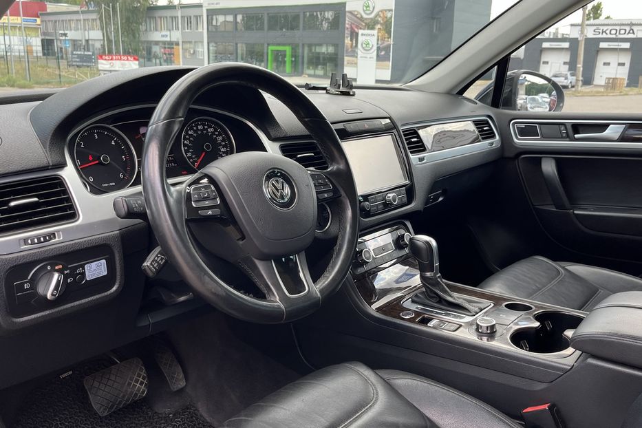 Продам Volkswagen Touareg 3,0 TDI 2014 года в Николаеве