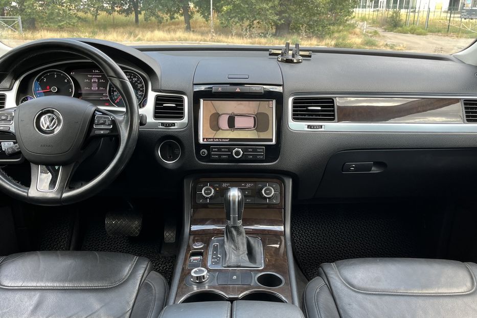 Продам Volkswagen Touareg 3,0 TDI 2014 года в Николаеве