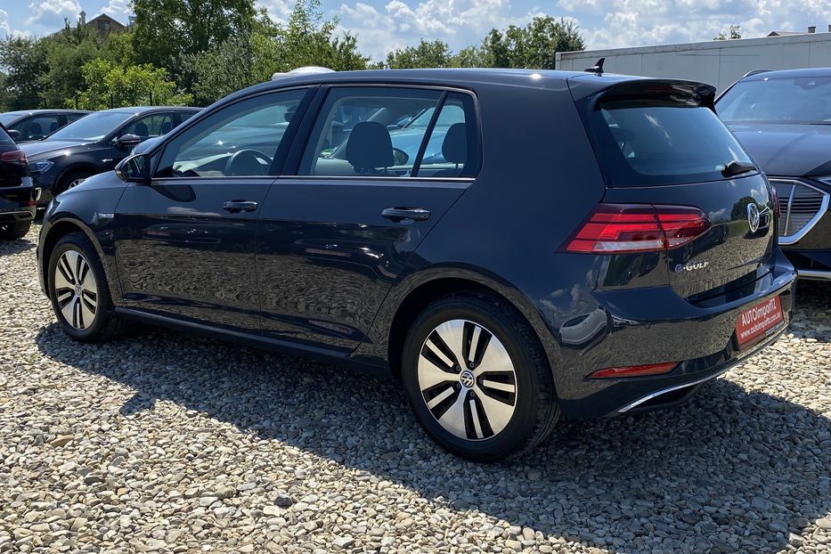 Продам Volkswagen e-Golf ТЕПЛОВИЙ, LED ПАНЕЛЬ 35.8 kWh  2020 года в Львове