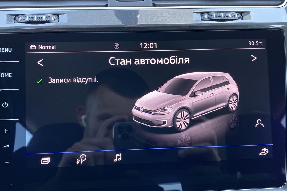 Продам Volkswagen e-Golf 35.8 kWh Тепловий насос 2020 года в Львове