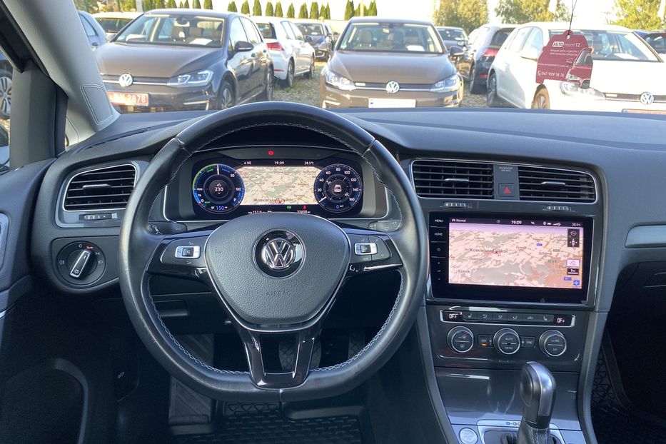 Продам Volkswagen e-Golf Безключовий, Virtual Cockpit 2020 года в Львове