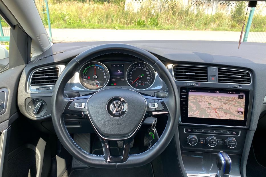 Продам Volkswagen e-Golf 35.8kWh,136к.сТепловий насос 2019 года в Львове