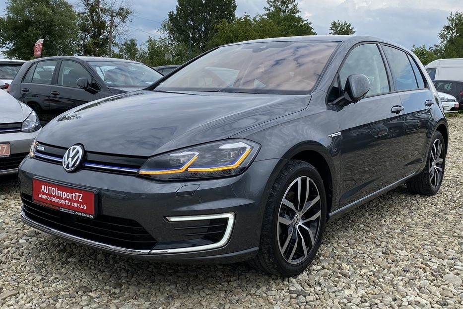 Продам Volkswagen e-Golf FULL LED,Шкіра,Дюнаудіо,Круїз 2020 года в Львове