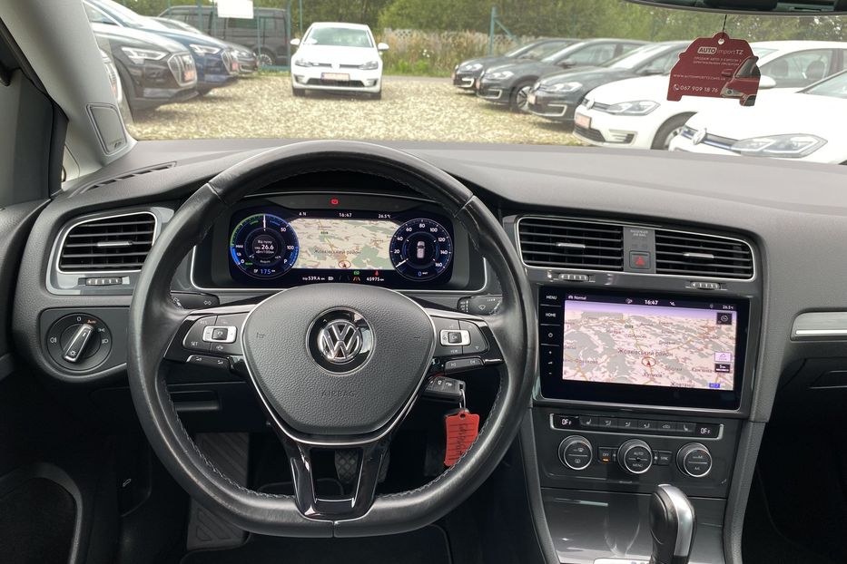 Продам Volkswagen e-Golf FULL LED,Шкіра,Дюнаудіо,Круїз 2020 года в Львове