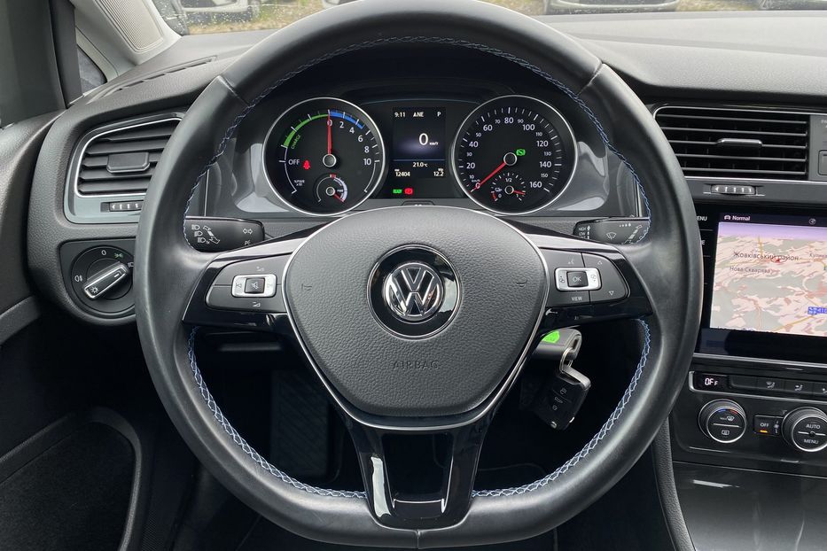 Продам Volkswagen e-Golf CCS+Комплект ориг. л-х дисків 2020 года в Львове