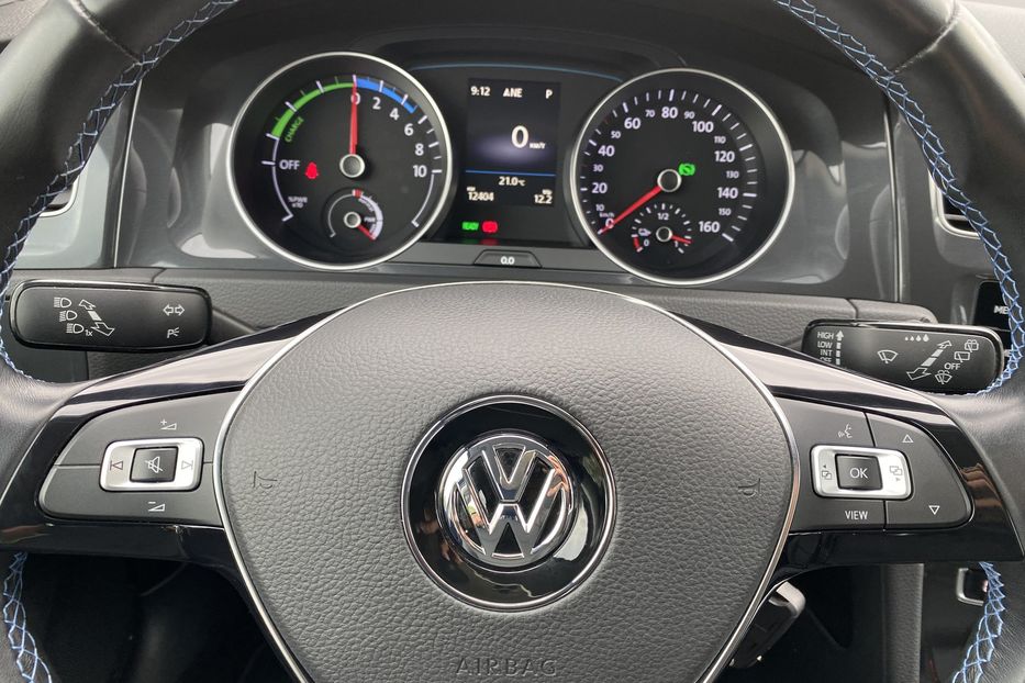 Продам Volkswagen e-Golf CCS+Комплект ориг. л-х дисків 2020 года в Львове