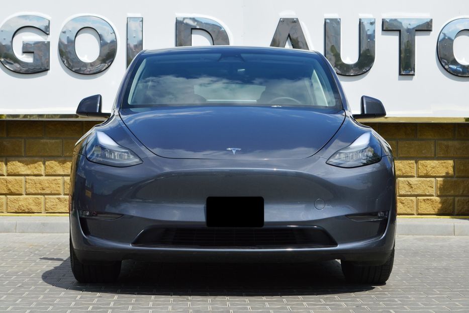 Продам Tesla Model Y 2023 года в Одессе