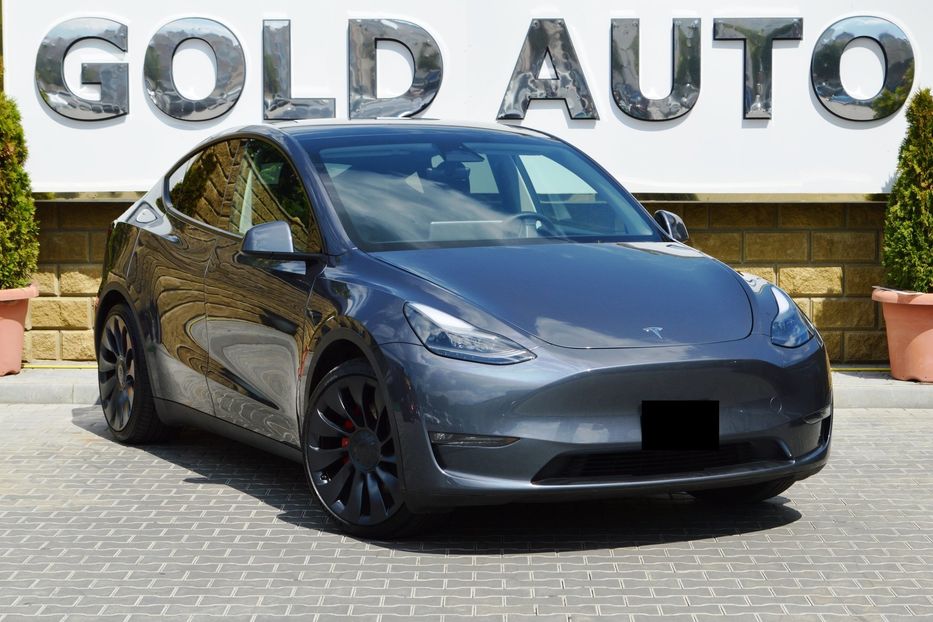 Продам Tesla Model Y 2023 года в Одессе