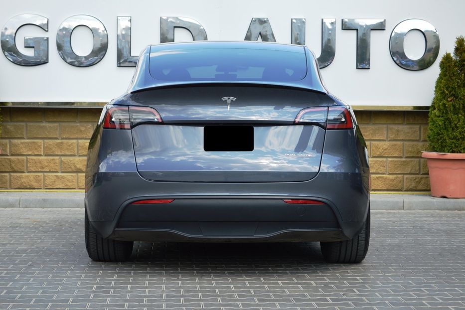 Продам Tesla Model Y 2023 года в Одессе