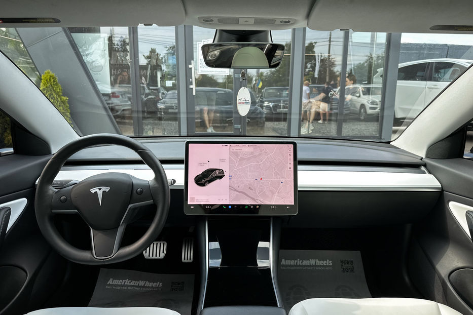 Продам Tesla Model 3 Long Range Dual Motor 2019 года в Черновцах