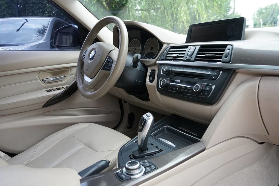 Продам BMW 328 Modern 2012 года в Черновцах