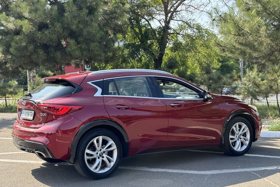 Продам Infiniti QX30 Bose 2016 года в Одессе