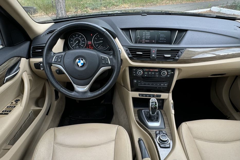 Продам BMW X1 2013 года в Одессе