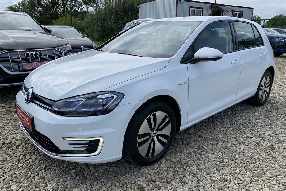 Продам Volkswagen e-Golf 35.8 kWh 136 к.с. +Колеса 2020 года в Львове