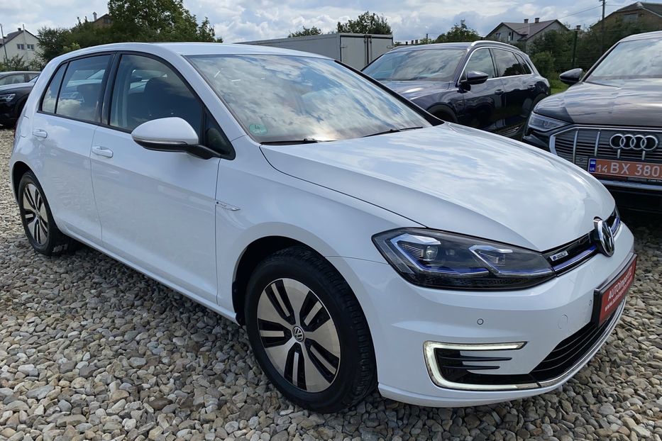 Продам Volkswagen e-Golf 35.8 kWh 136 к.с. +Колеса 2020 года в Львове