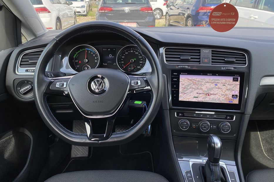 Продам Volkswagen e-Golf 35.8 kWh 136 к.с. +Колеса 2020 года в Львове