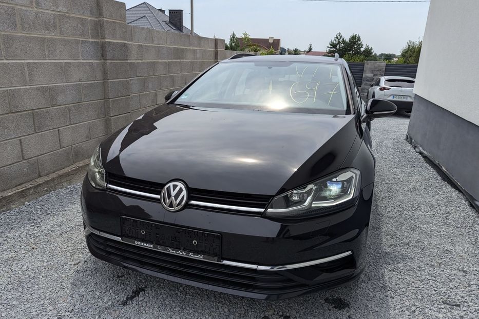 Продам Volkswagen Golf VII 2020  2020 года в Львове