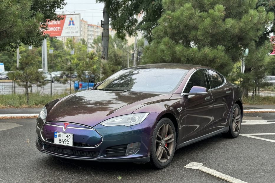 Продам Tesla Model S 2015 года в Одессе